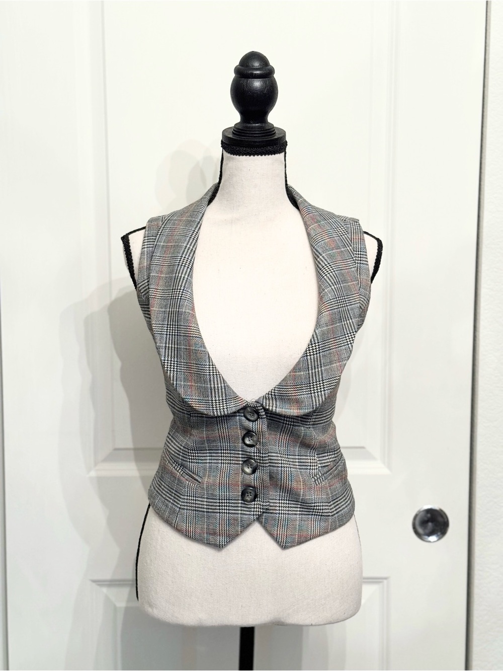 Lux by Urban Outfitters Low Cut / Fitted Plaid Button-Down Vest Top, Size S/XS